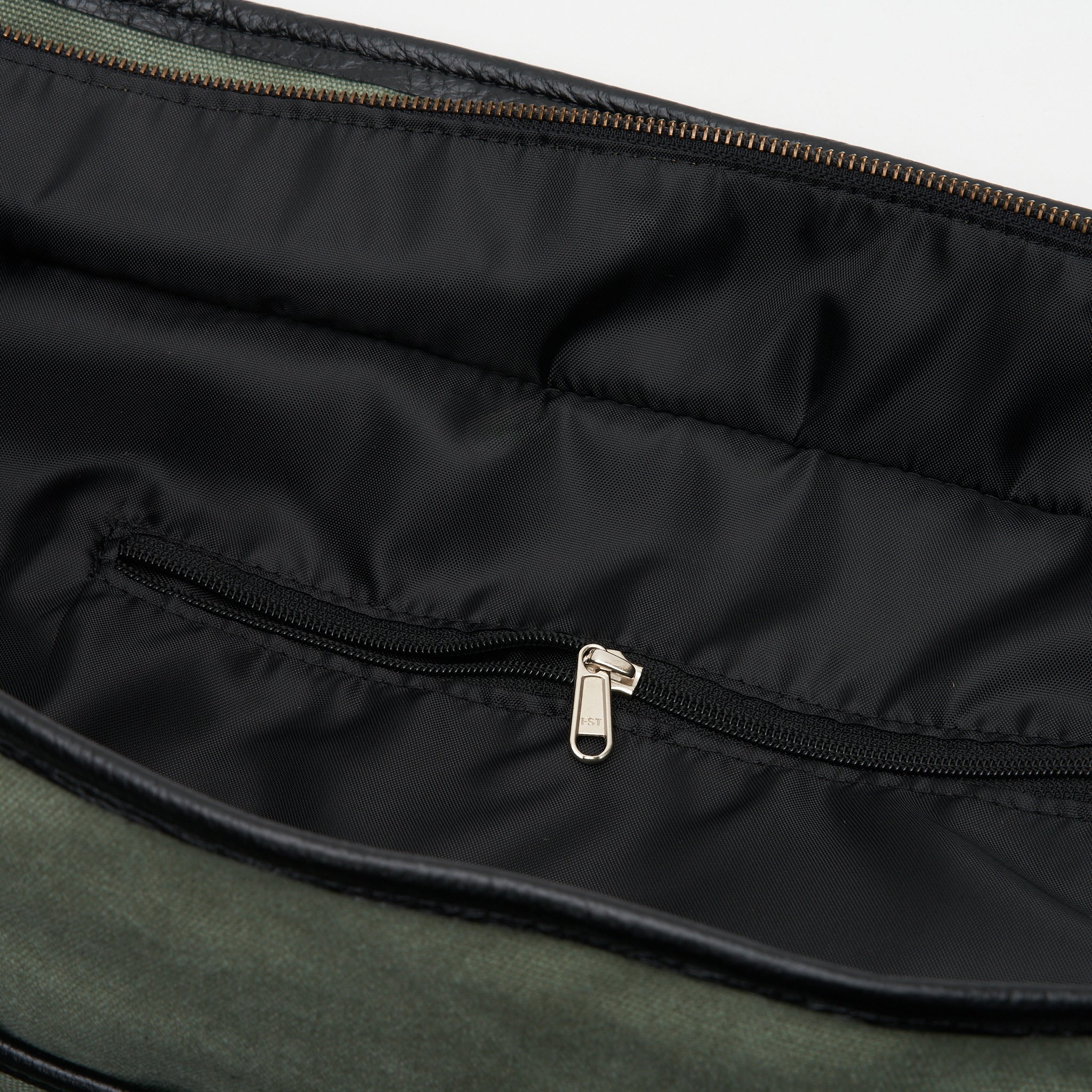 Bushveld Canvas & Leather Two-Tone Weekender Bag