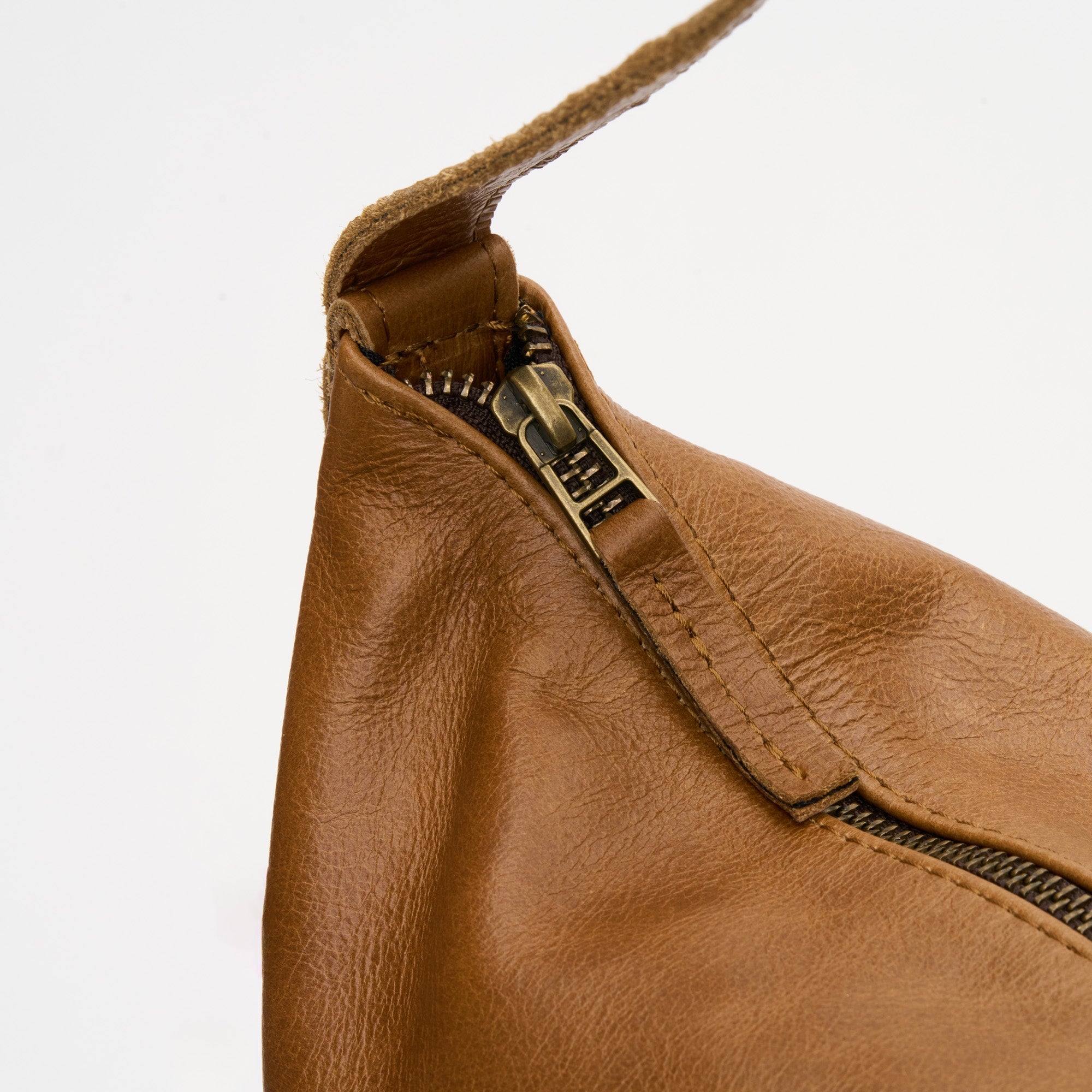 Noa Slouchy Bag - Woodstock Leather