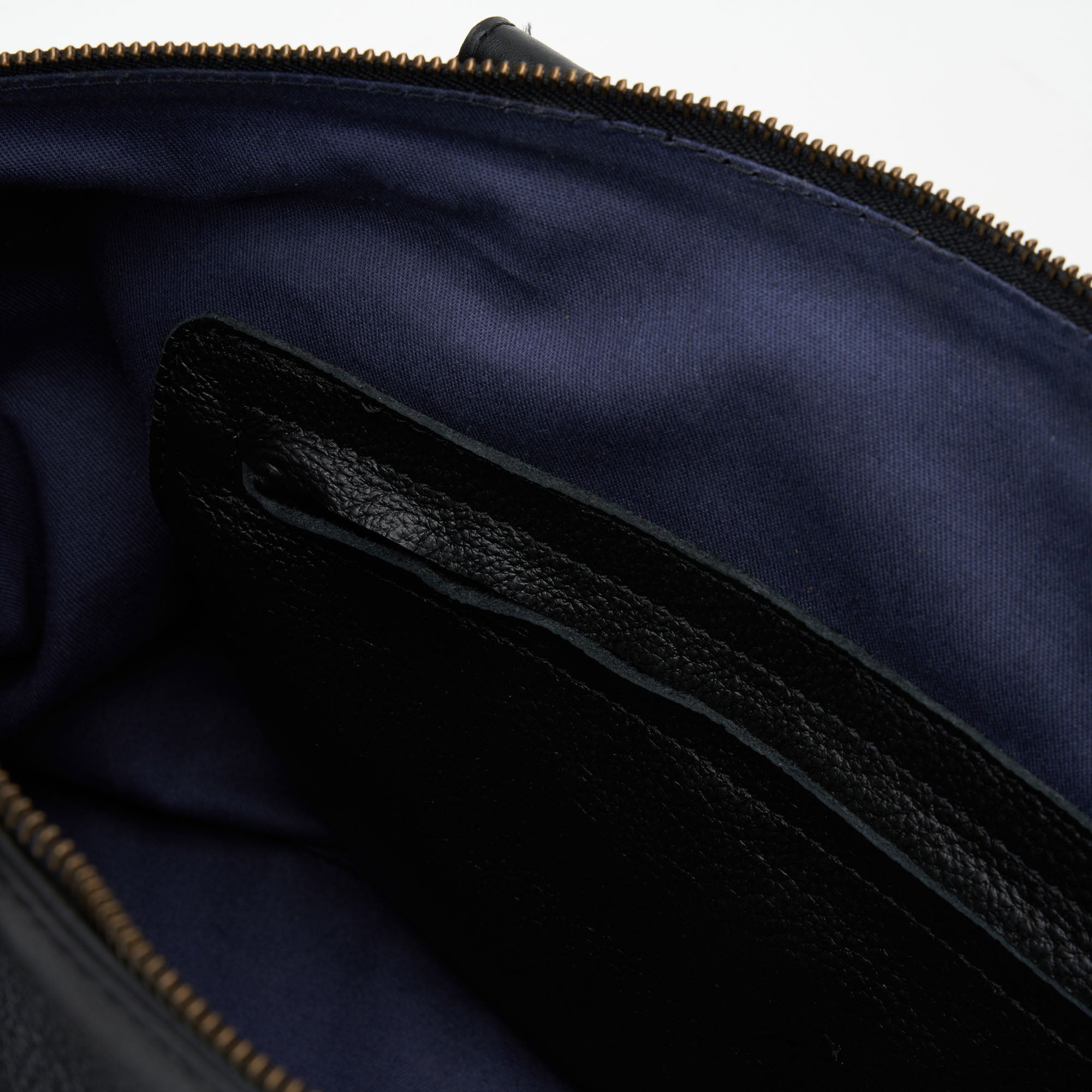 Internal compartments of Black Genuine Leather Freya Shoulder Hand Bag with Sling | Woodstock Leather