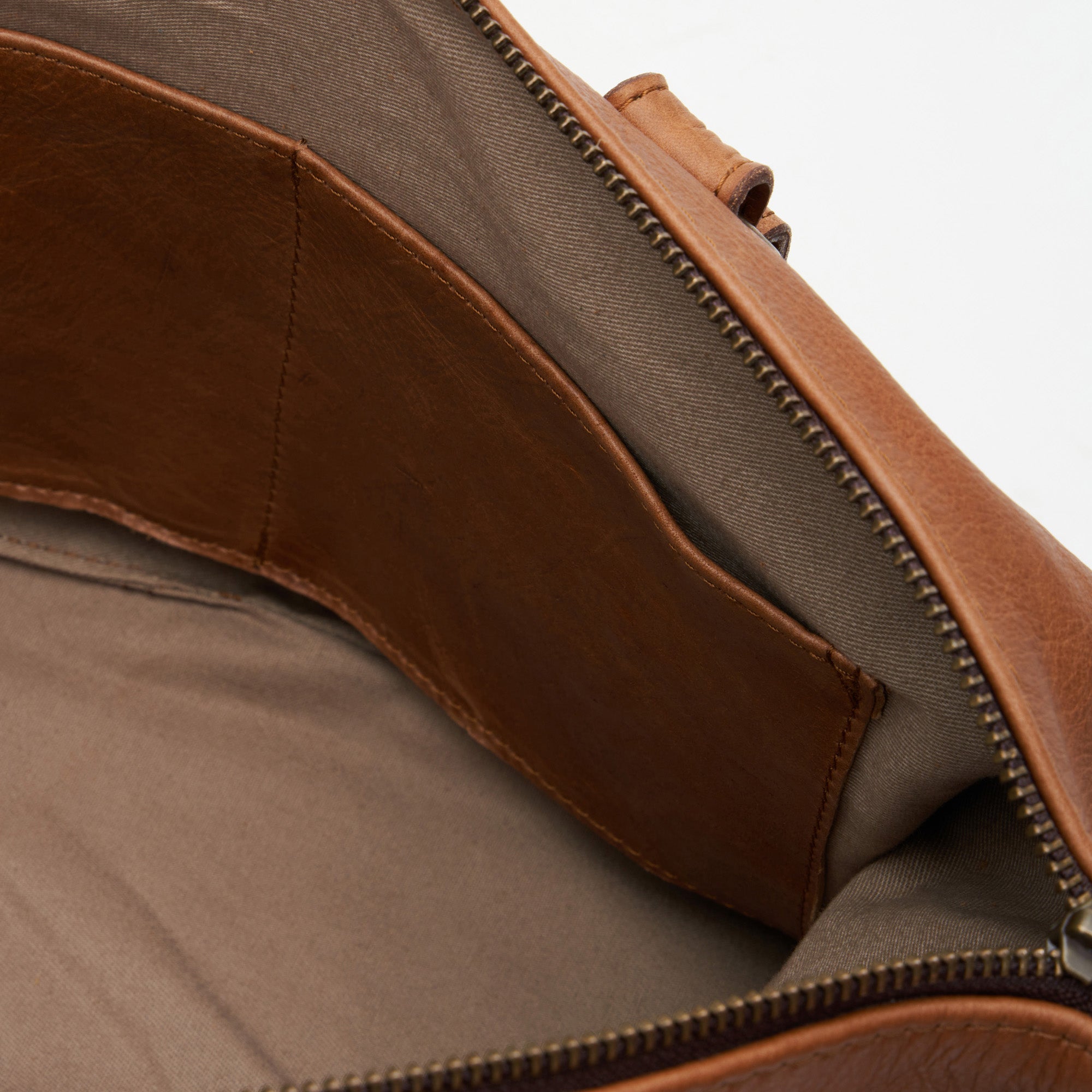 Internal compartments of Pecan Genuine Leather Freya Shoulder Hand Bag with Sling | Woodstock Leather