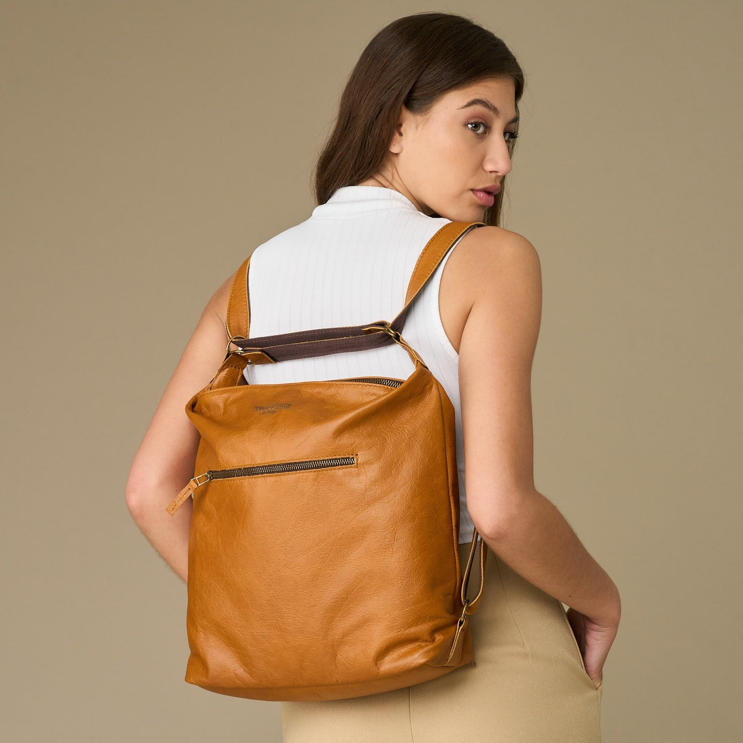 Avery 2 in 1 Handbag and Backpack - Woodstock Leather