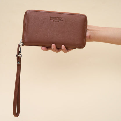 Elara Wallet and Cellphone Holder - Woodstock Leather