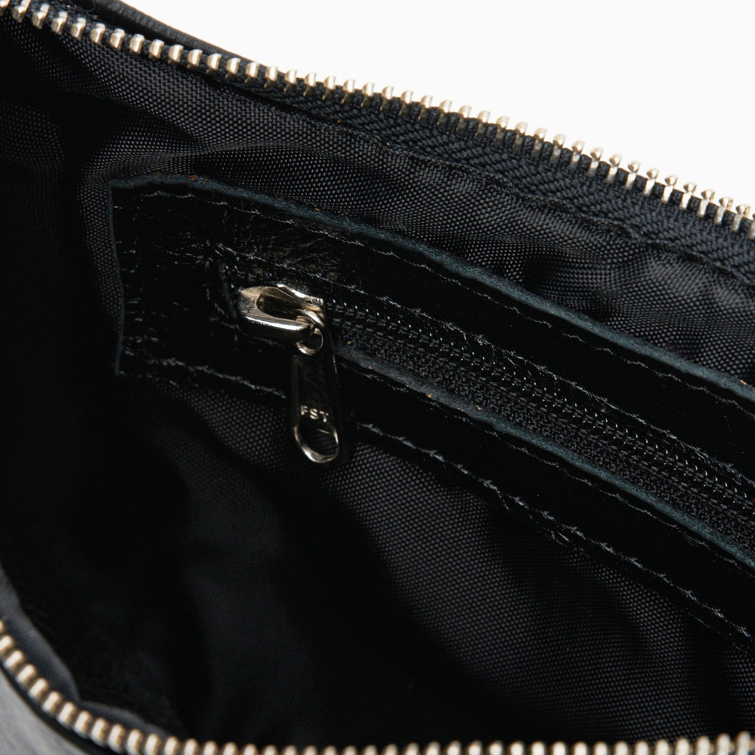 Sinclair Crescent Bag - Woodstock Leather