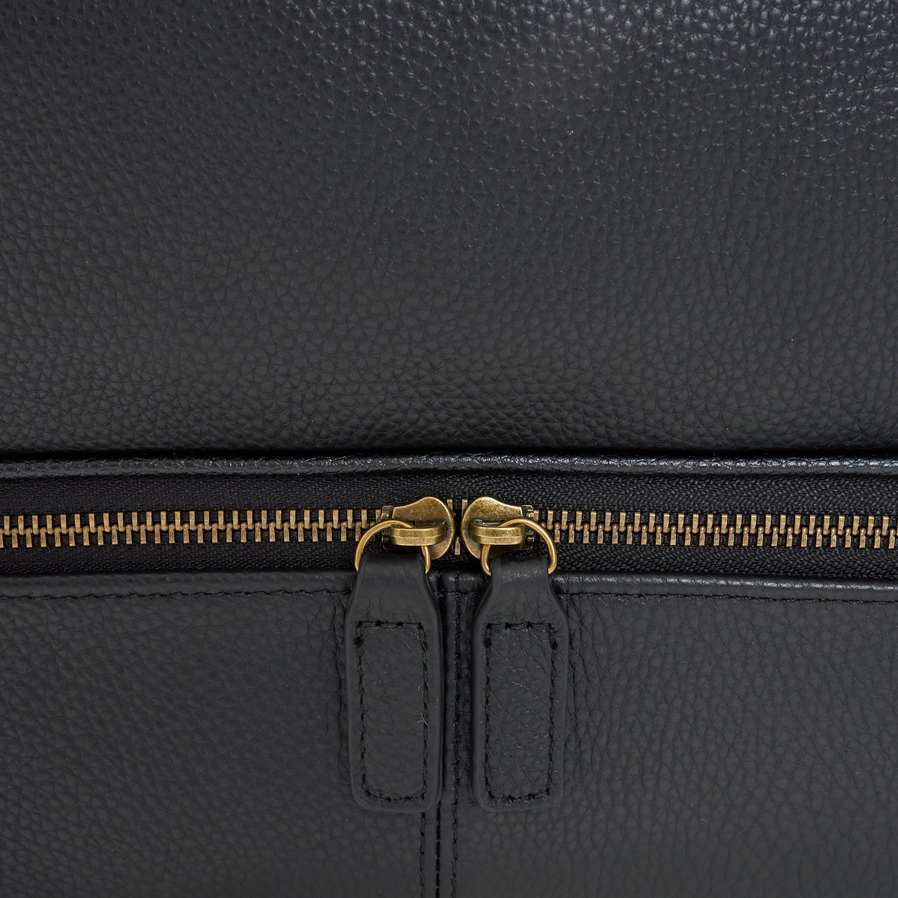 Sterling Double-Layered Weekend Bag With Shoe Compartment - Woodstock Leather