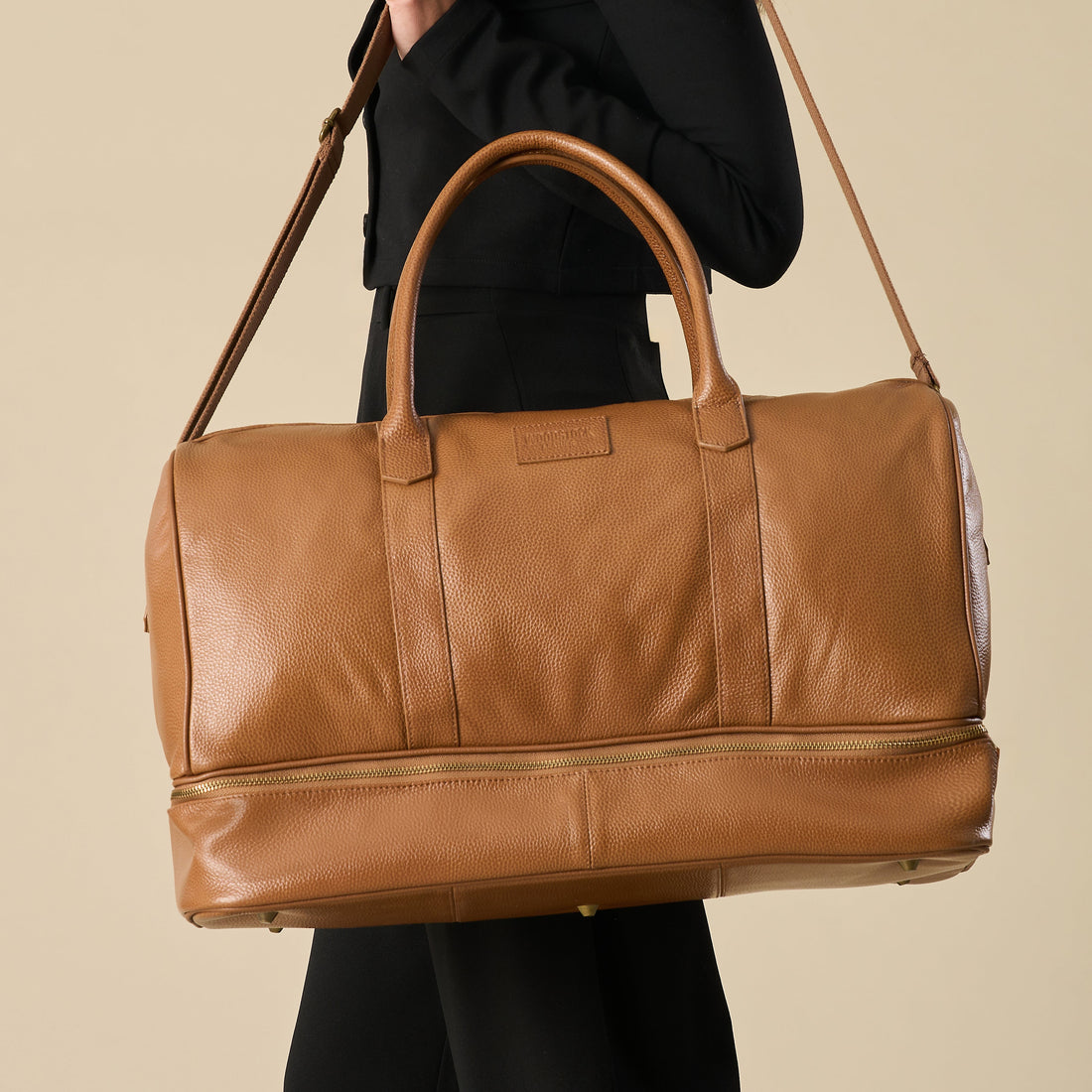 Sterling Double-Layered Weekend Bag With Shoe Compartment - Woodstock Leather