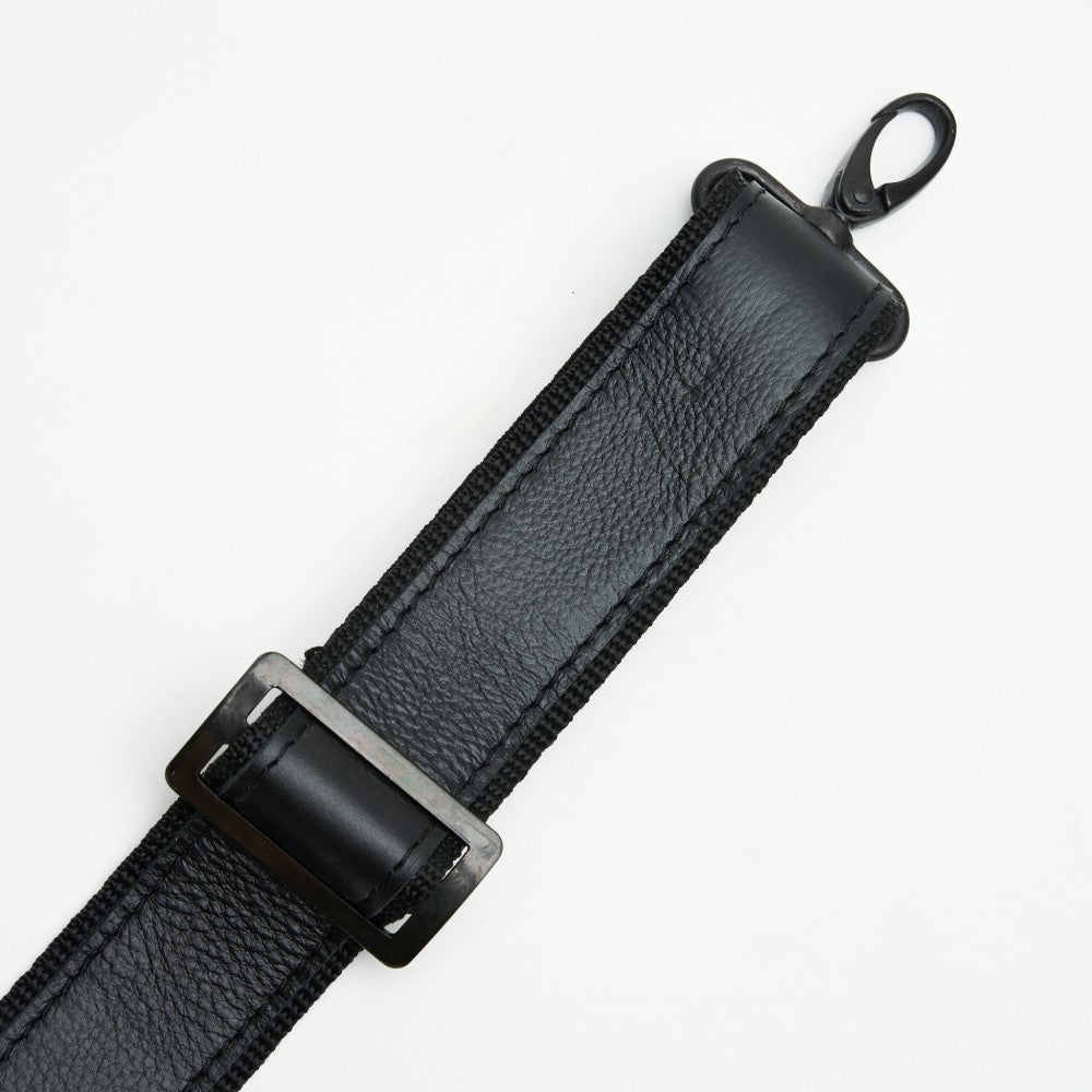 Detachable strap of 15&quot; Genuine Leather Laptop Bag - Black | Woodstock Leather 