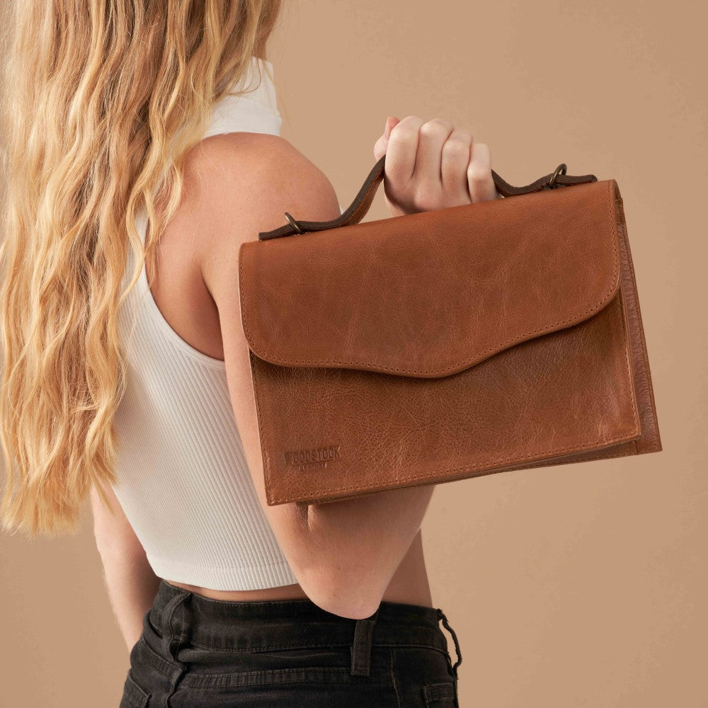 Model with Mila Structured Sling Bag - Pecan 